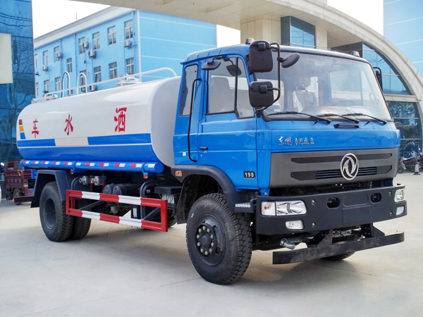 不上戶老款153灑水車(chē)12-15方