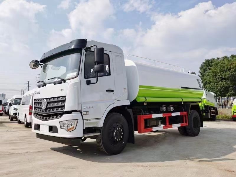 國(guó)六東風(fēng)D3 12方灑水車